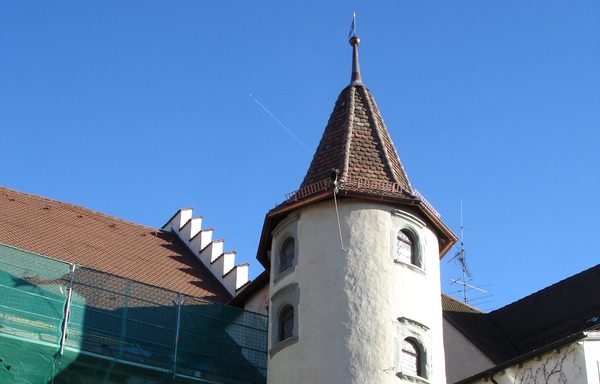 Foto Sachverständiger Michael Baum 78730 Lauterbach, Rathaus Treppenturm neuer Dachstuhl und Eindeckung Ausführung Firma Baum Zimmerei Konstanz